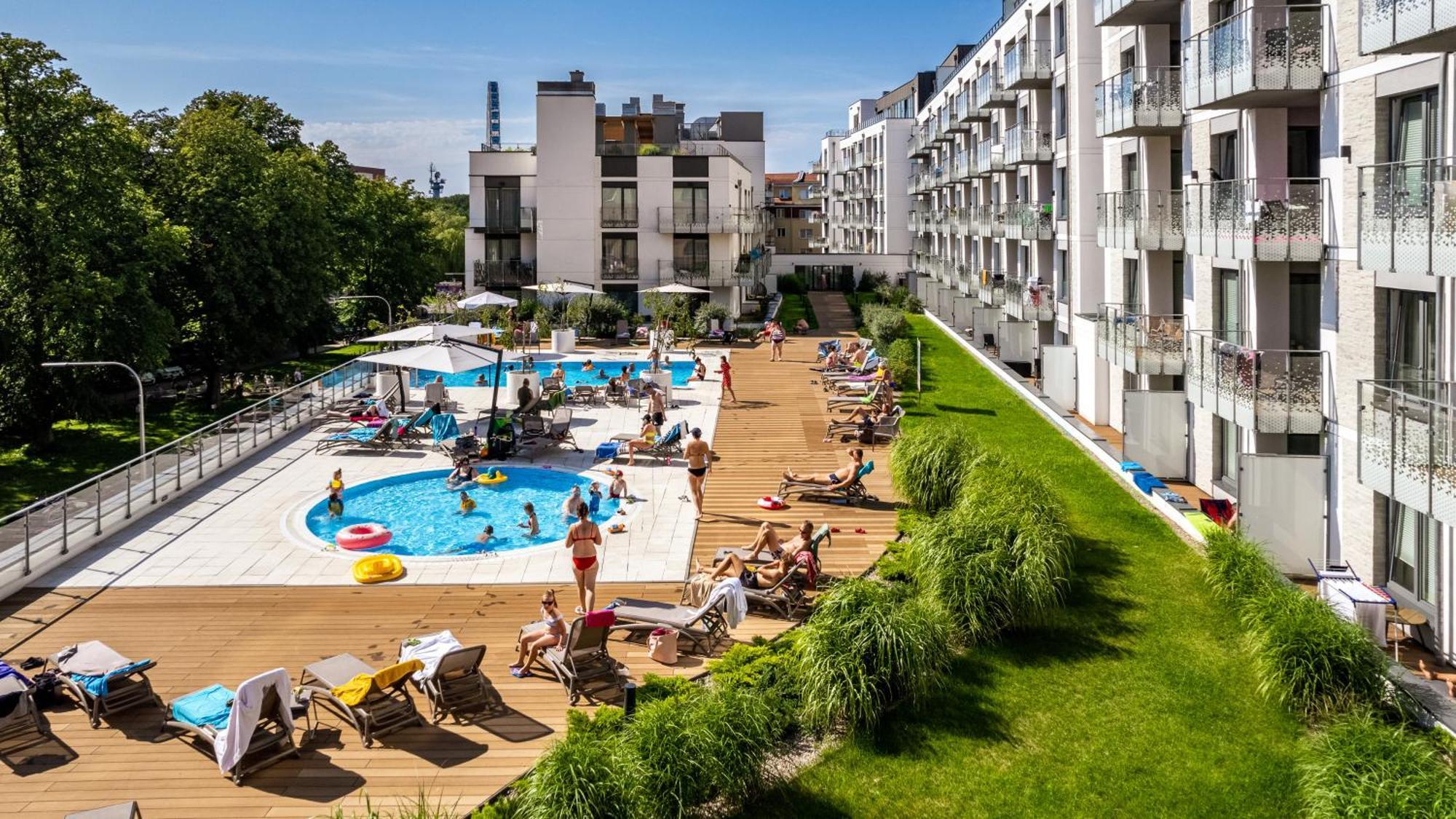 Apartamenty Sun & Snow Nadmorskie Tarasy Z Basenem Колобжег Екстер'єр фото